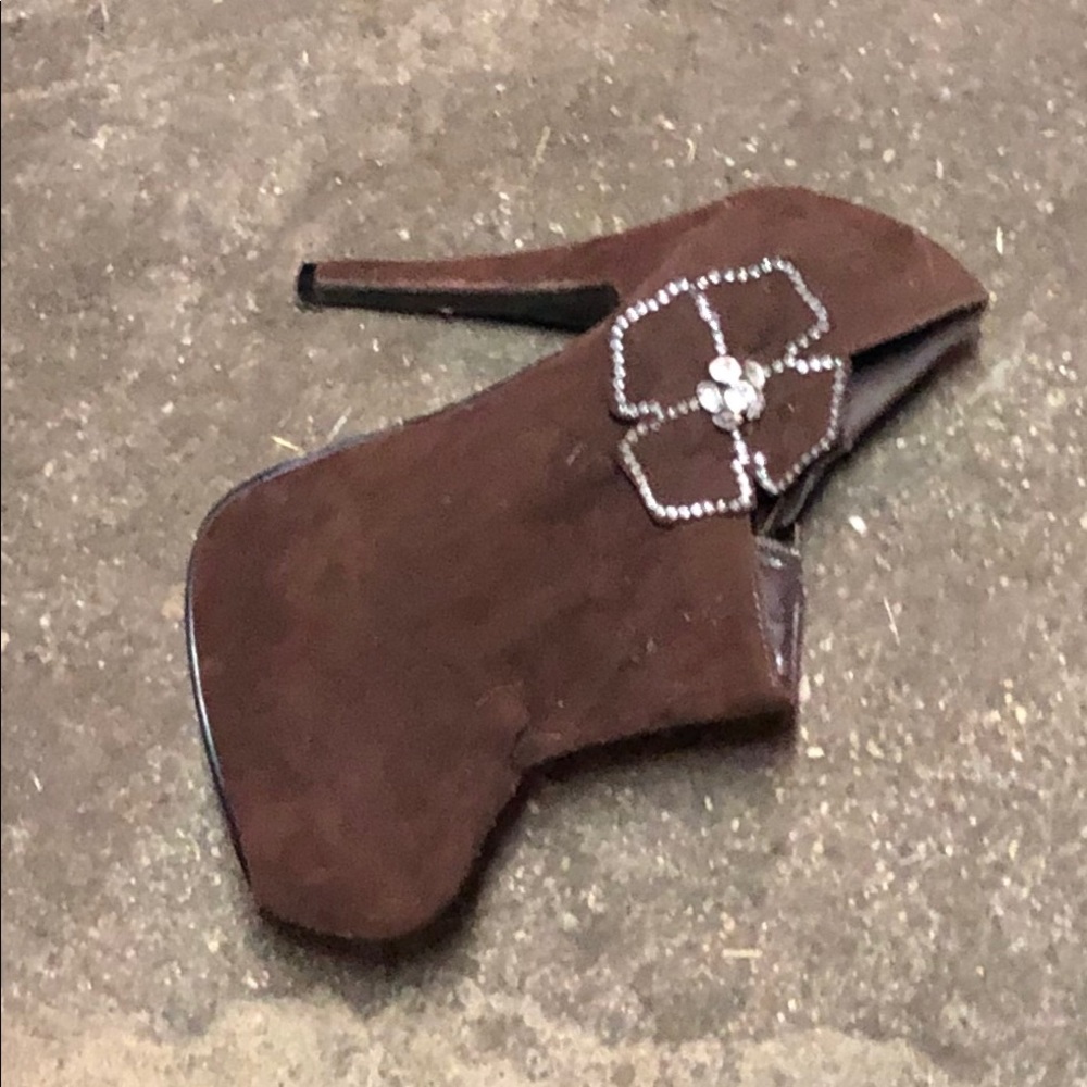 Velvet ankle boots